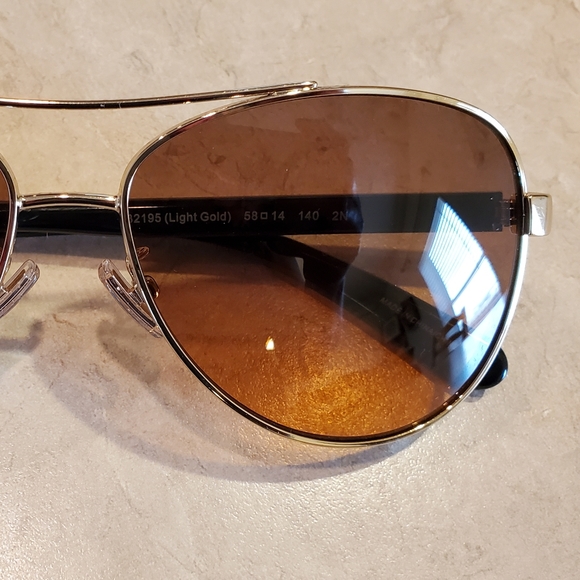 Please see COPY Listing - Picture 11 of 16